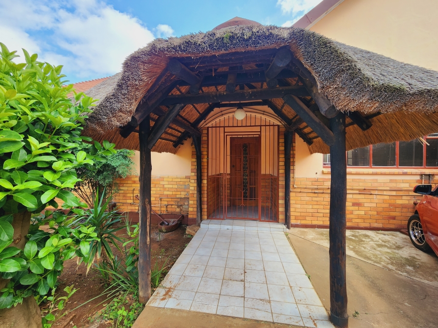 3 Bedroom Property for Sale in Stilfontein North West